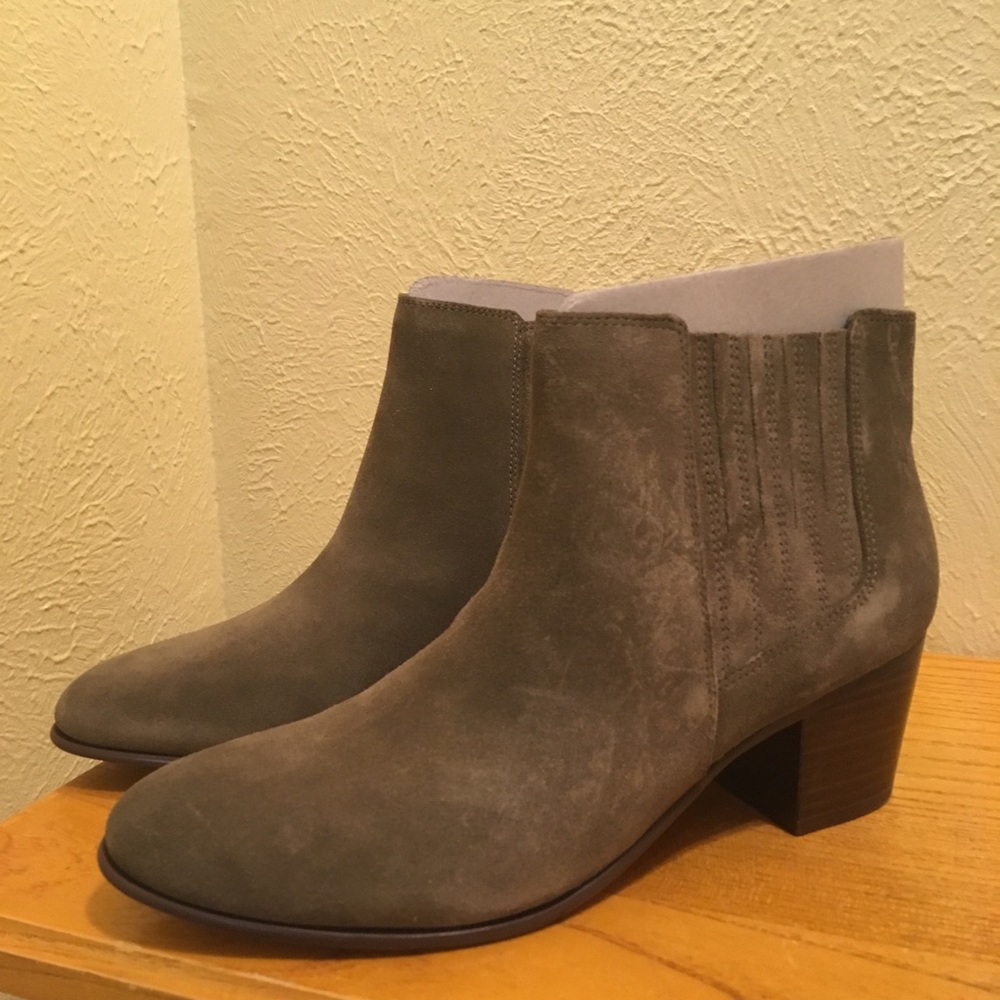Clarks Women’s Maypearl Boots